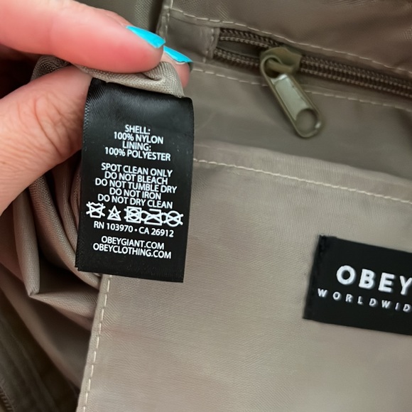 NWOT Obey Controller Messenger Bag “Canteen” - Picture 7 of 7